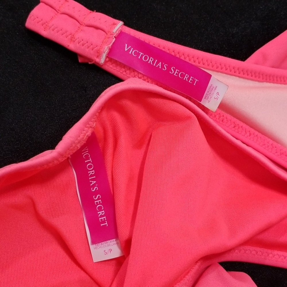 Victoria's Secret - 2 PC Bikini - Picture 7 of 8